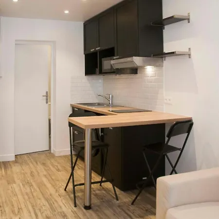 Comfortable And Bright Studio In Vanves * Vanves